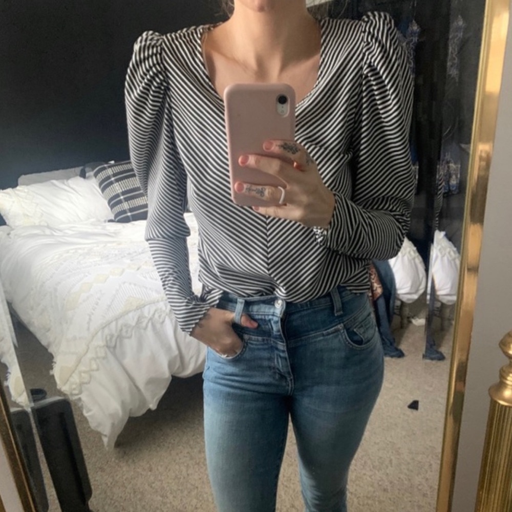 Madison d’Amelie Paris NWOT striped long sleeve top. Size medium. - Picture 4 of 4
